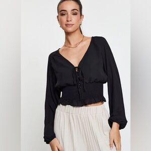 Angie Black Crop Top Long Sleeve V-Neck Blouse - Size Small